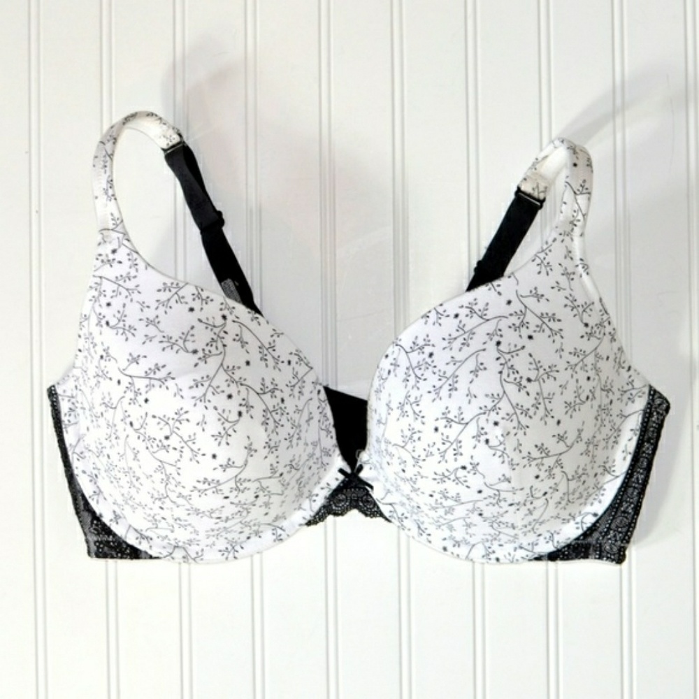 Cacique lane Bryant lace trim cotton plunge left